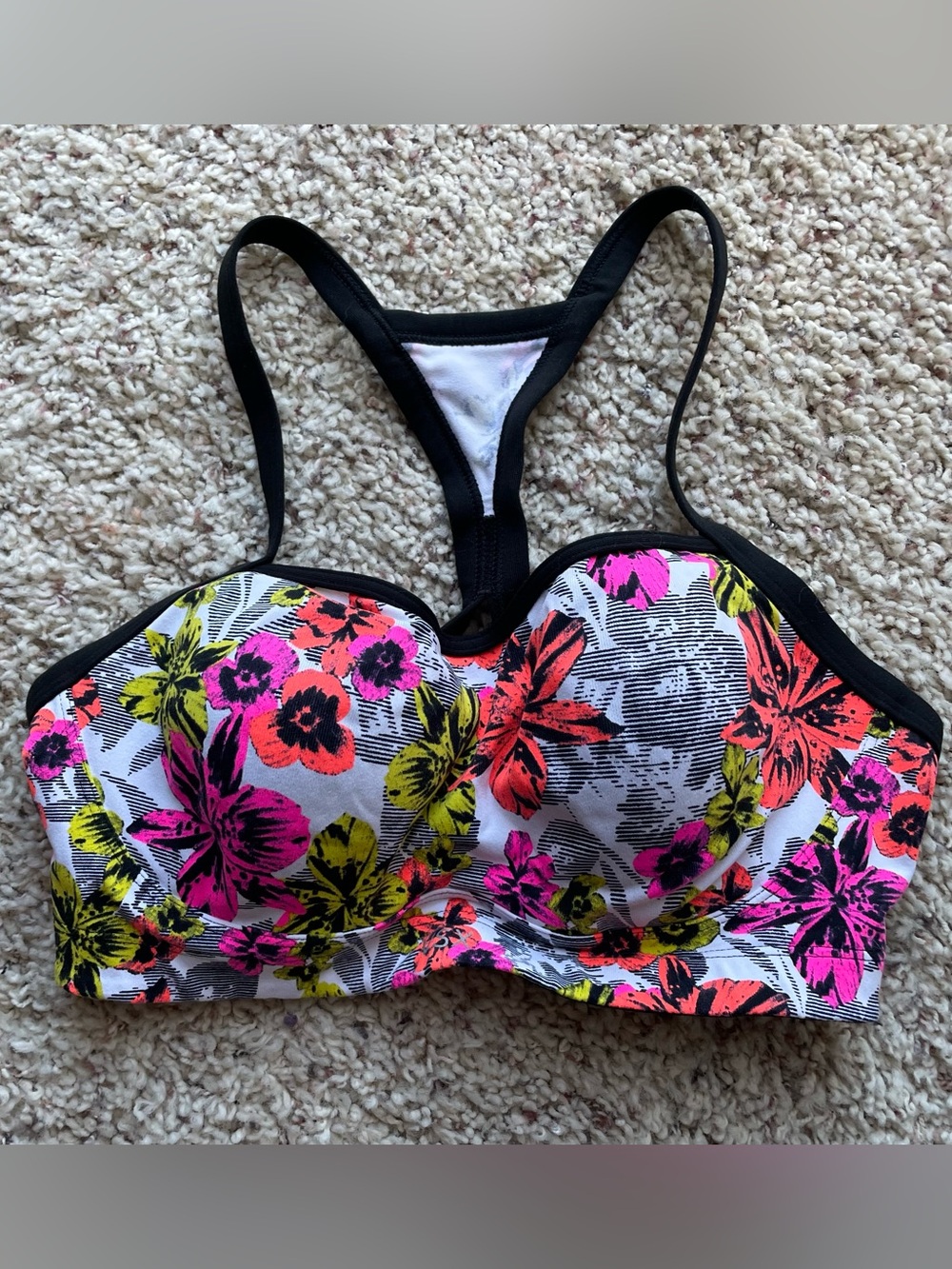VICTORIA’S SECRET Women’s Neon Floral Racerback Sports Bra- Black Trim Size 32DD